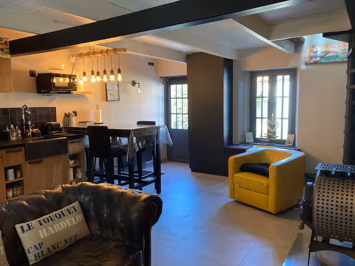 Salon et cuisine ouverte